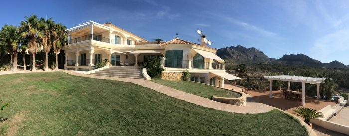 Luxury Villa in Busot